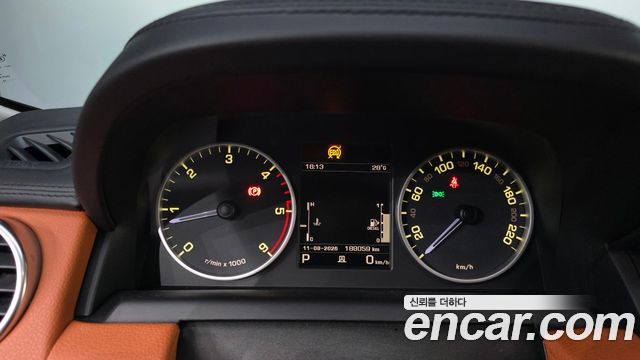 Land Rover Discovery 2016 — photo 11
