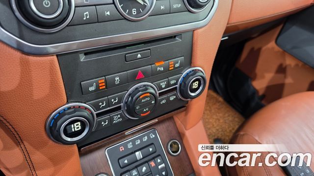 Land Rover Discovery 2016 — photo 20