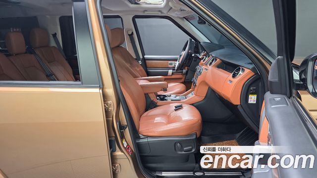 Land Rover Discovery 2016 — photo 16
