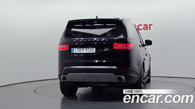 Land Rover Discovery 2019 — photo 4