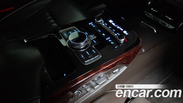 Genesis EQ900 2018 — photo 19