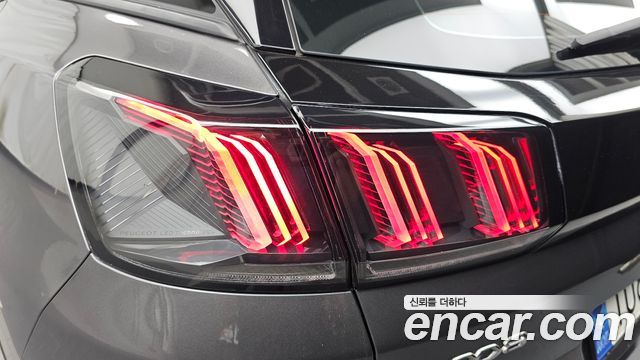 Peugeot 3008 2022 — photo 9