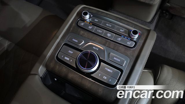 Kia K9 2022 — photo 19