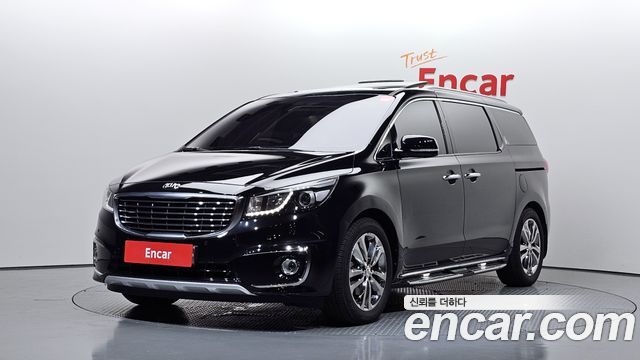 Kia Canival 2016 — photo 1