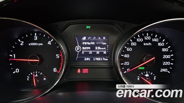Kia Canival 2016 — photo 11