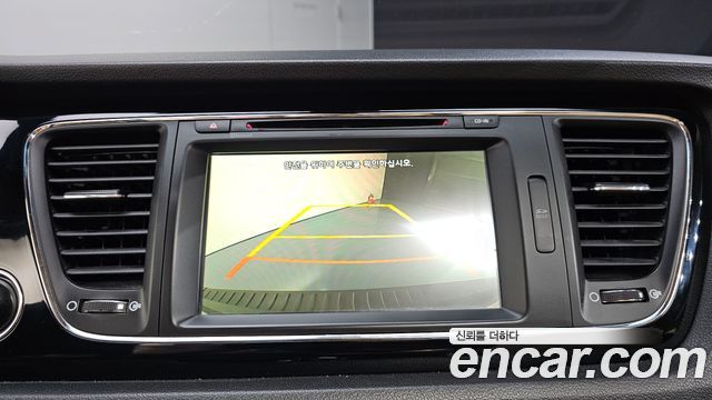 Kia Canival 2016 — photo 21