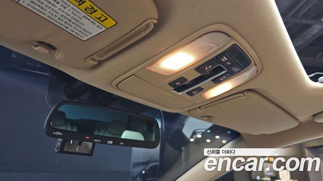 Kia Canival 2016 — photo 24