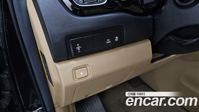 Kia Canival 2016 — photo 25