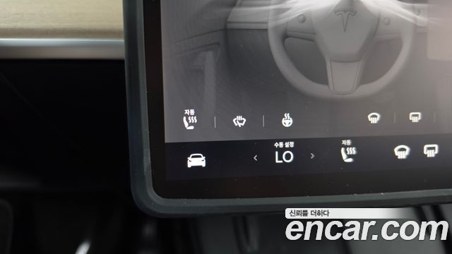 Tesla Model Y 2022 — photo 28