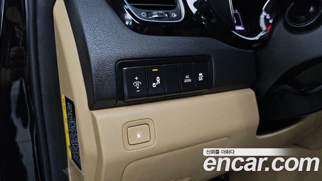 Kia Canival 2018 — photo 23