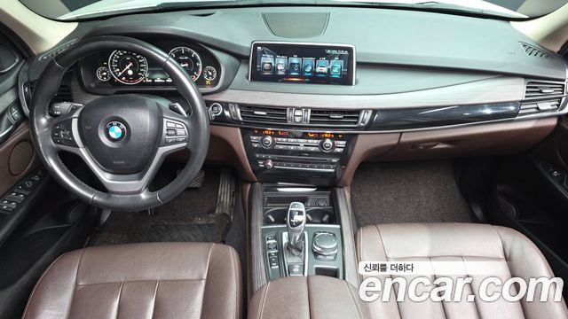 BMW X5 2017 — photo 10