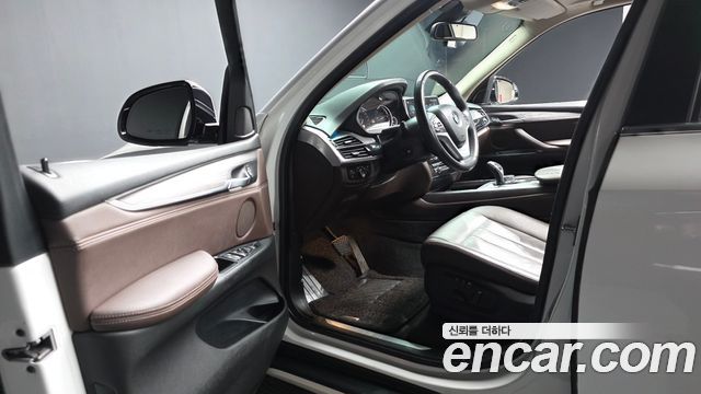 BMW X5 2017 — photo 13