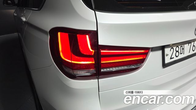 BMW X5 2017 — photo 9