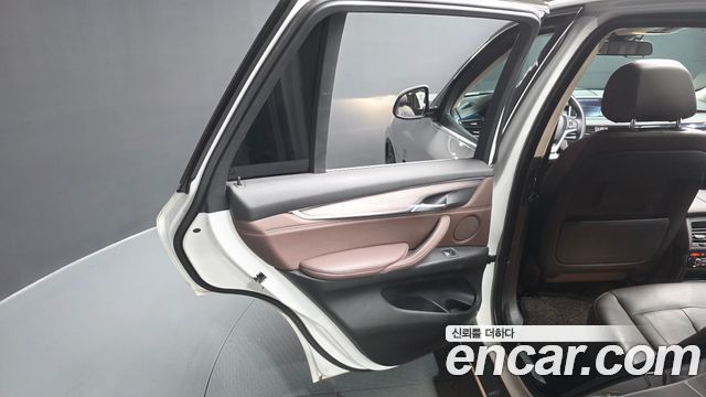 BMW X5 2017 — photo 15