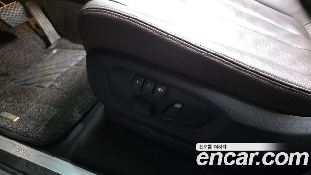 BMW X5 2017 — photo 36