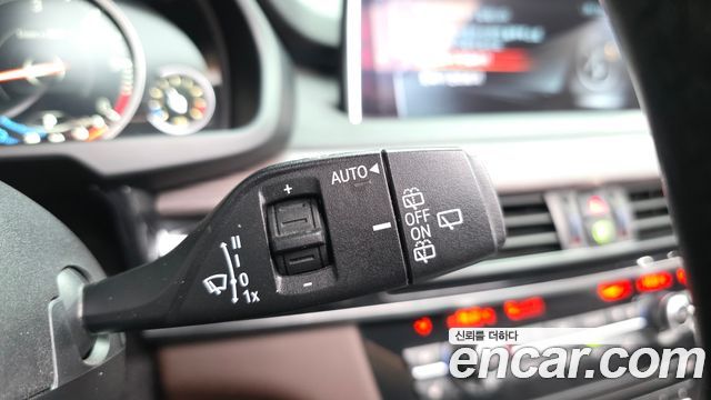 BMW X5 2017 — photo 37