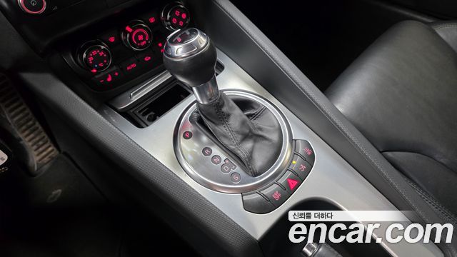 Audi TT 2009 — photo 9