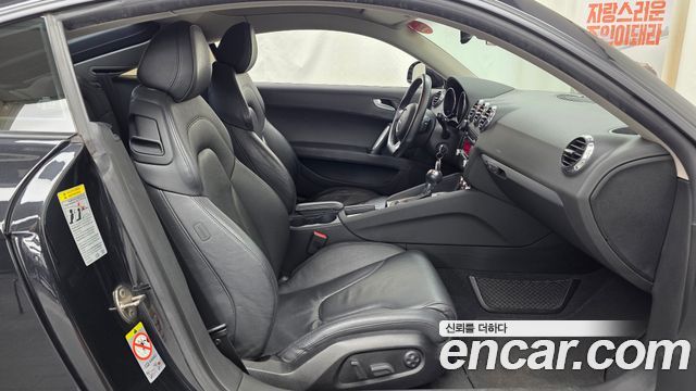Audi TT 2009 — photo 11