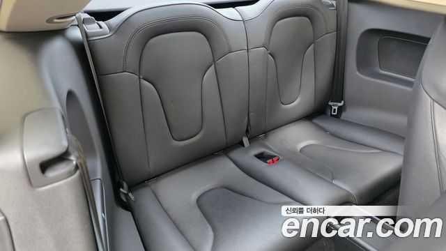 Audi TT 2009 — photo 12