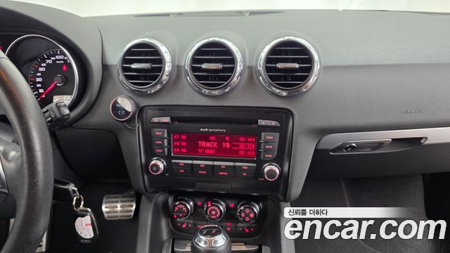 Audi TT 2009 — photo 14