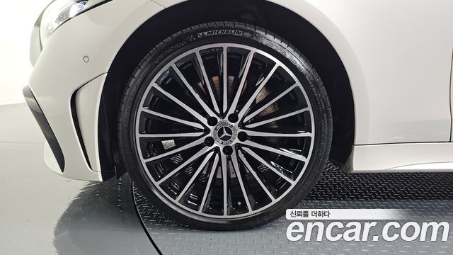 Mercedes-Benz CLS-Class 2023 — photo 5