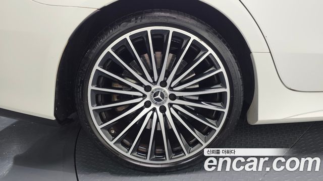 Mercedes-Benz CLS-Class 2023 — photo 7