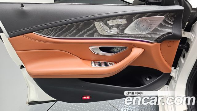 Mercedes-Benz CLS-Class 2023 — photo 14