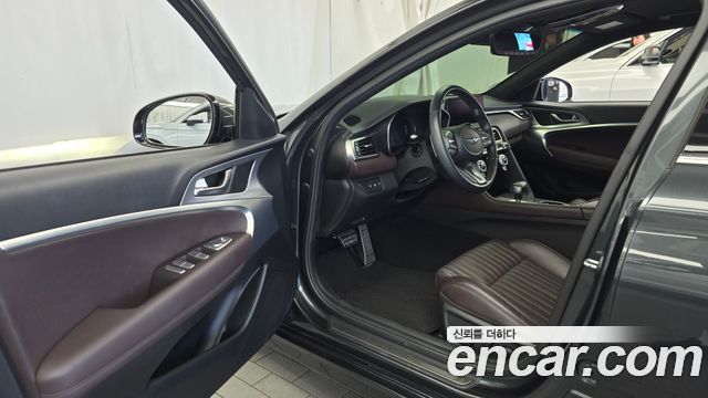 Genesis G70 2021 — photo 13