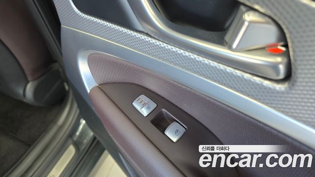 Genesis G70 2021 — photo 22