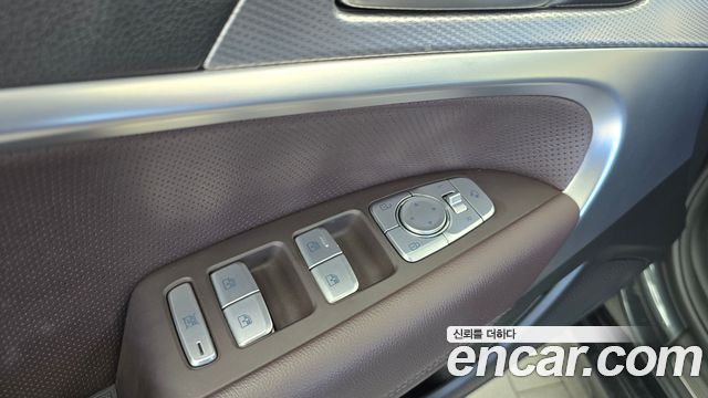Genesis G70 2021 — photo 28
