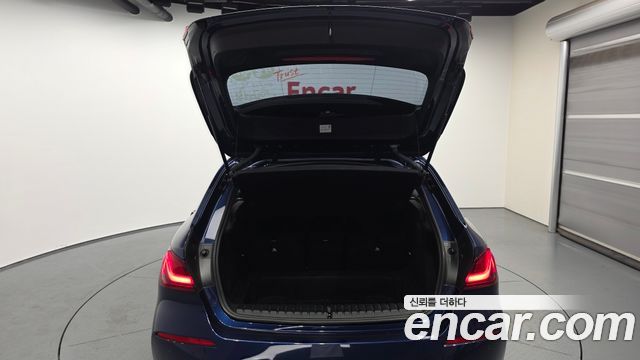 BMW 1-Series 2020 — photo 26