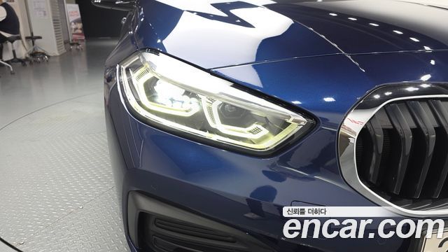 BMW 1-Series 2020 — photo 8