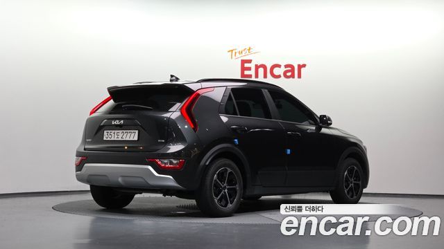Kia Niro 2022 — photo 2