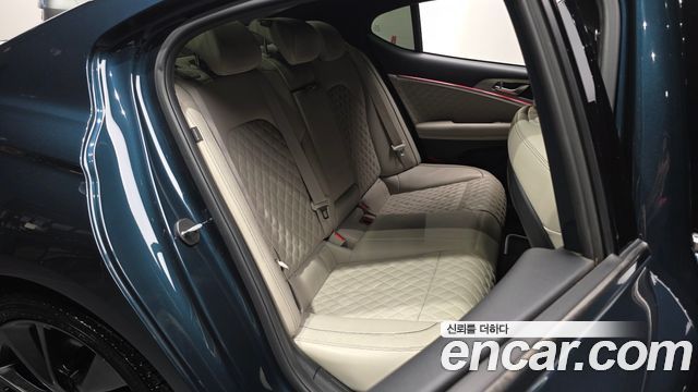 Genesis G70 2021 — photo 12