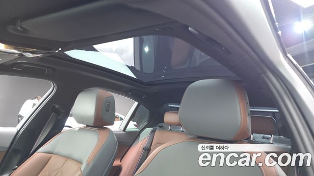 BMW 5-Series 2025 — photo 22