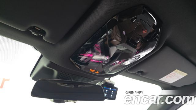 BMW 5-Series 2025 — photo 25