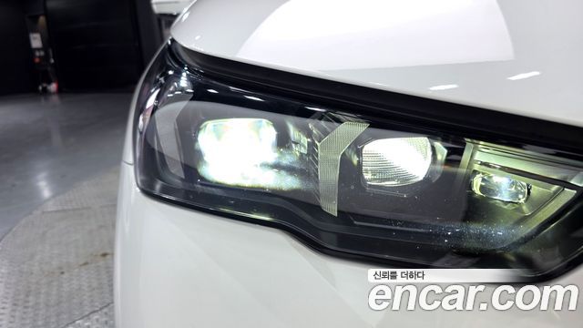 BMW 5-Series 2025 — photo 8