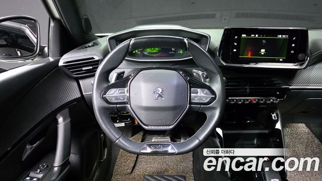 Peugeot 2008 2021 — photo 19