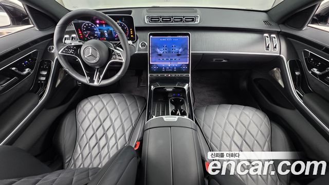 Mercedes-Benz S-Class 2023 — photo 10