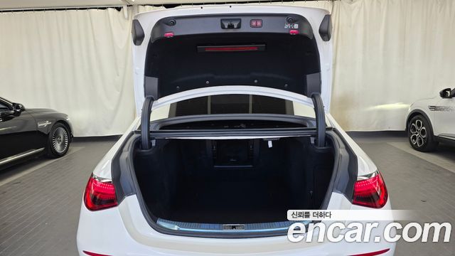 Mercedes-Benz S-Class 2023 — photo 26