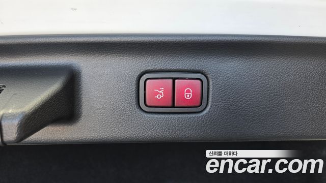 Mercedes-Benz S-Class 2023 — photo 34