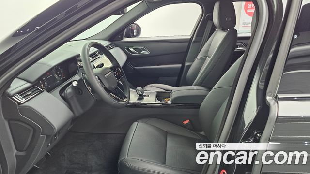 Land Rover Range Rover Velar 2026 — photo 3