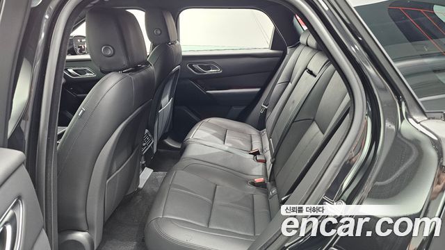 Land Rover Range Rover Velar 2026 — photo 4