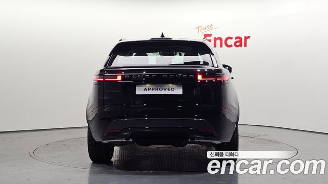 Land Rover Range Rover Velar 2026 — photo 7