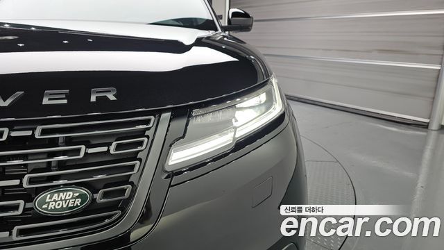 Land Rover Range Rover Velar 2026 — photo 17
