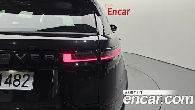 Land Rover Range Rover Velar 2026 — photo 19