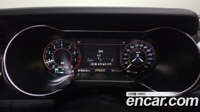 Ford Mustang 2018 — photo 11