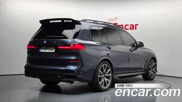 BMW X7 2021 — photo 2