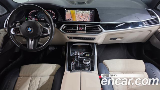 BMW X7 2021 — photo 10