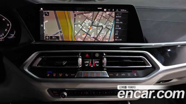 BMW X7 2021 — photo 19
